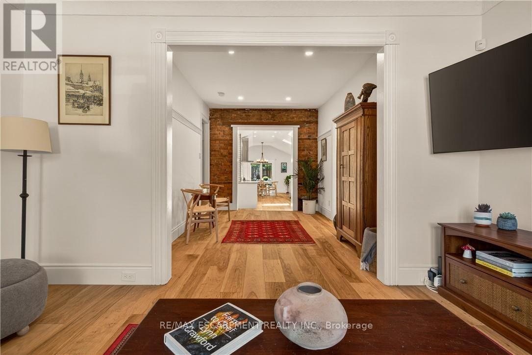 32 Magill Street Property Photo 8
