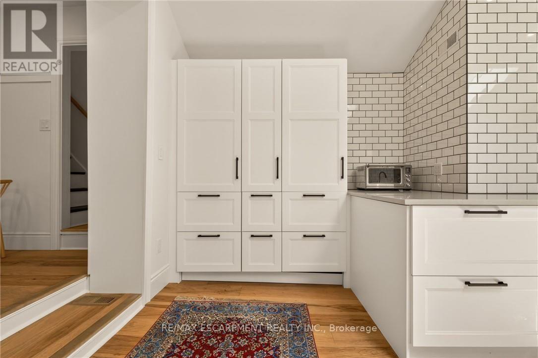 32 Magill Street Property Photo 17