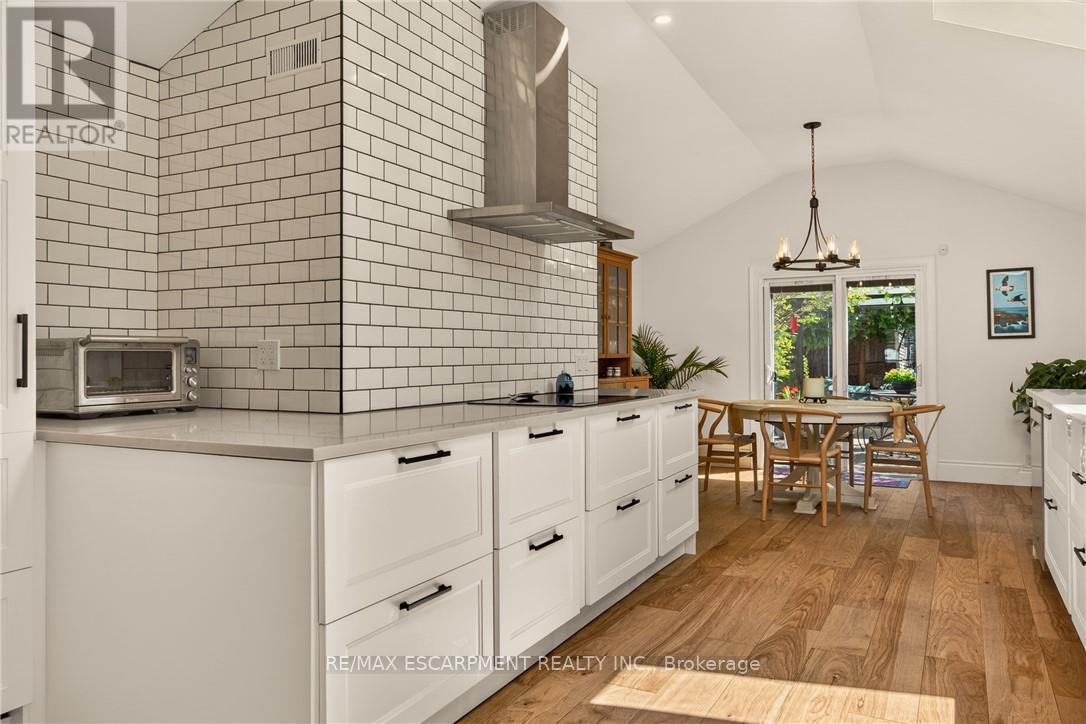 32 Magill Street Property Photo 18