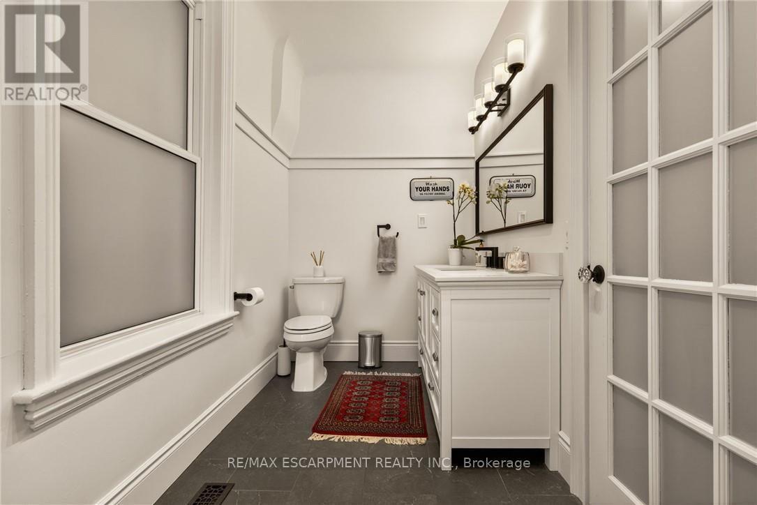 32 Magill Street Property Photo 23