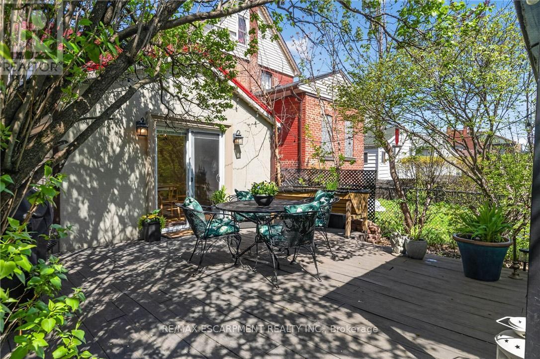 32 Magill Street Property Photo 41