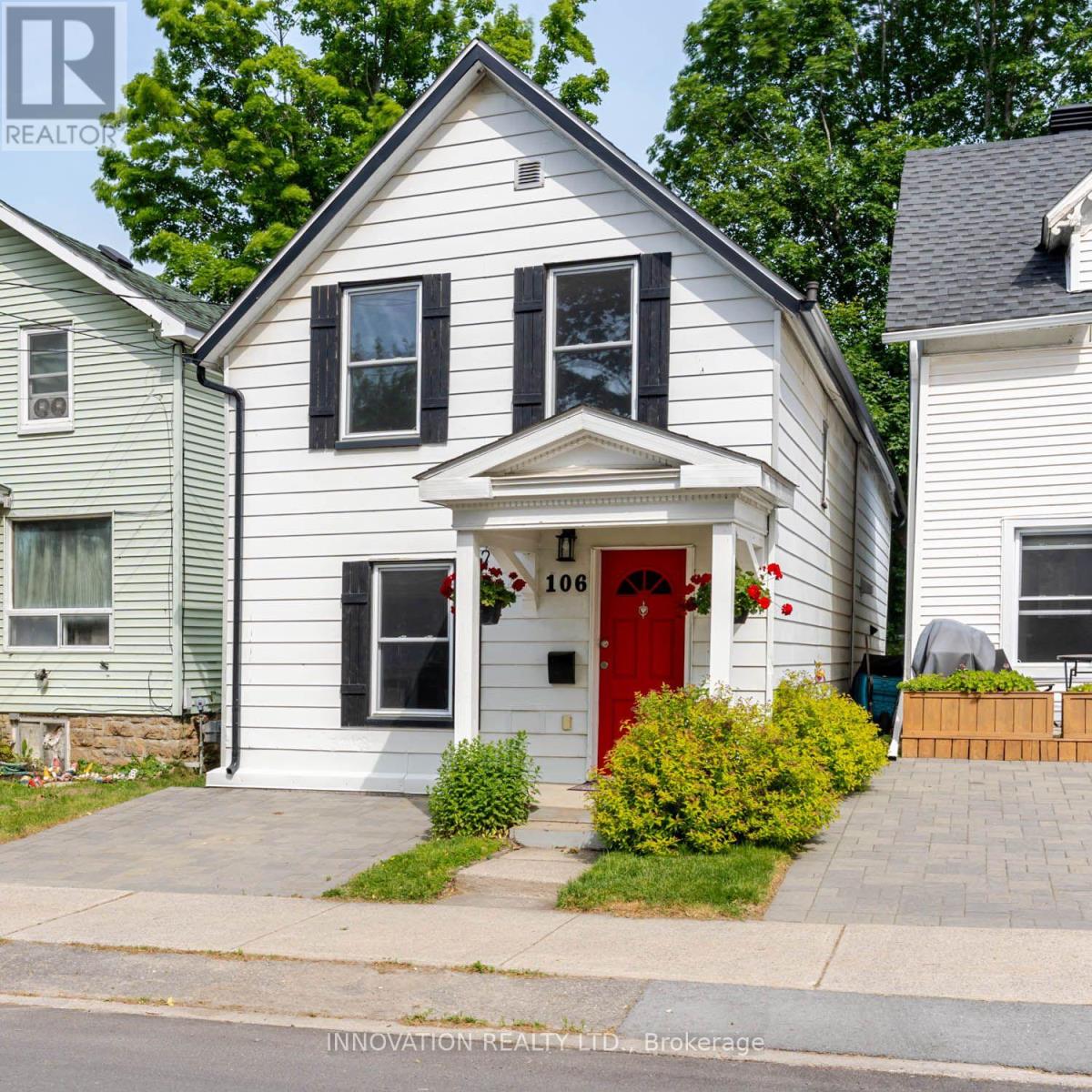 106 James Street E Property Photo 2