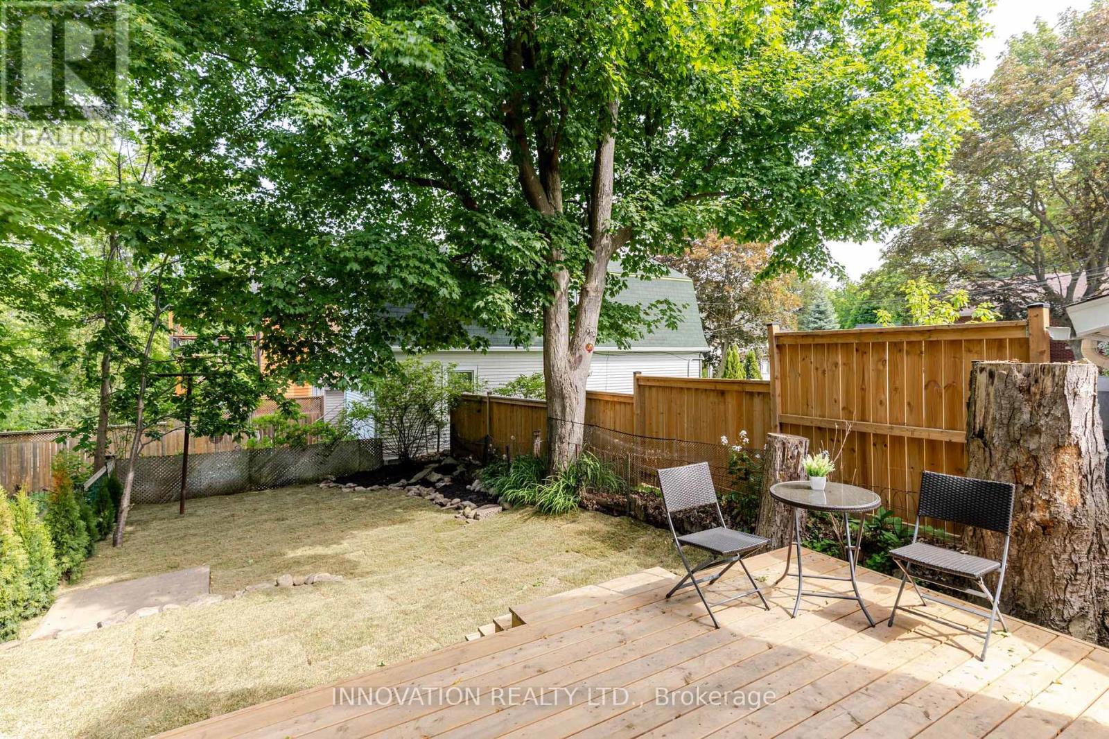 106 James Street E Property Photo 7