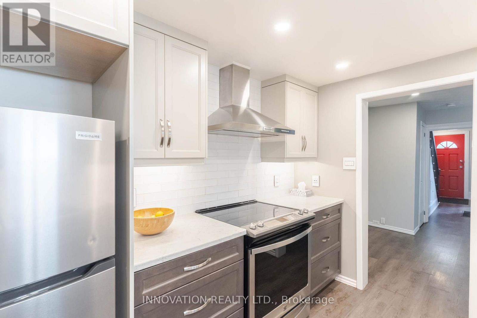 106 James Street E Property Photo 20