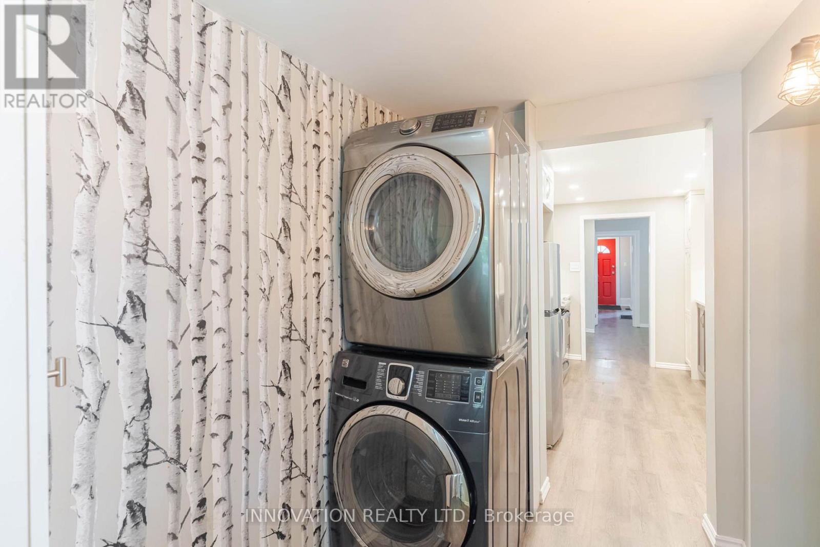 106 James Street E Property Photo 23
