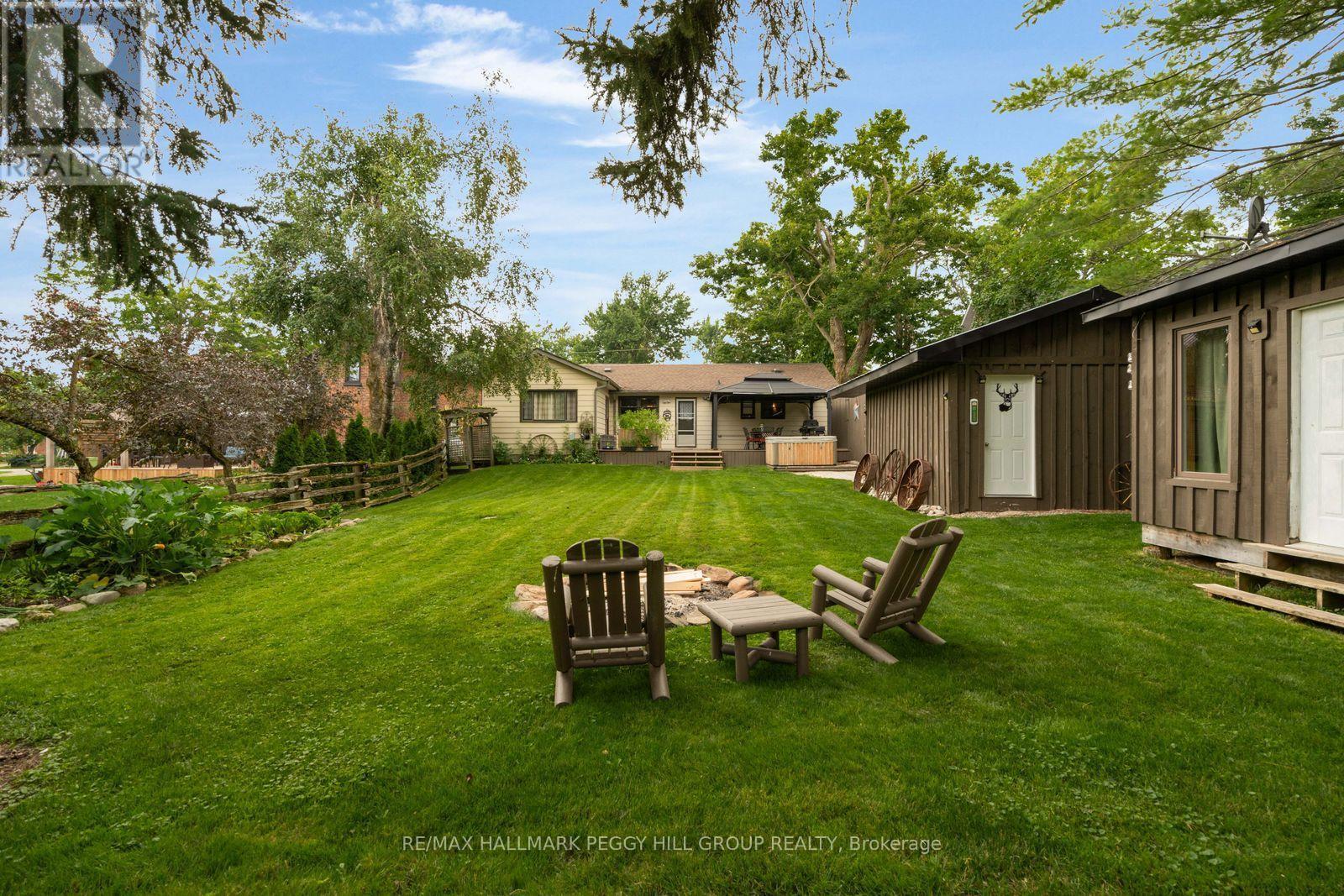 598321 2nd Line W Property Photo 2