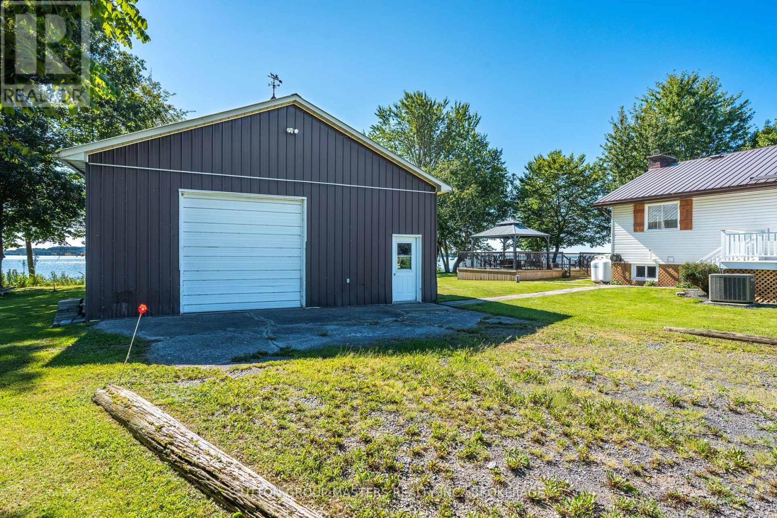 175 Pleasure Pt. Lane Property Photo 4