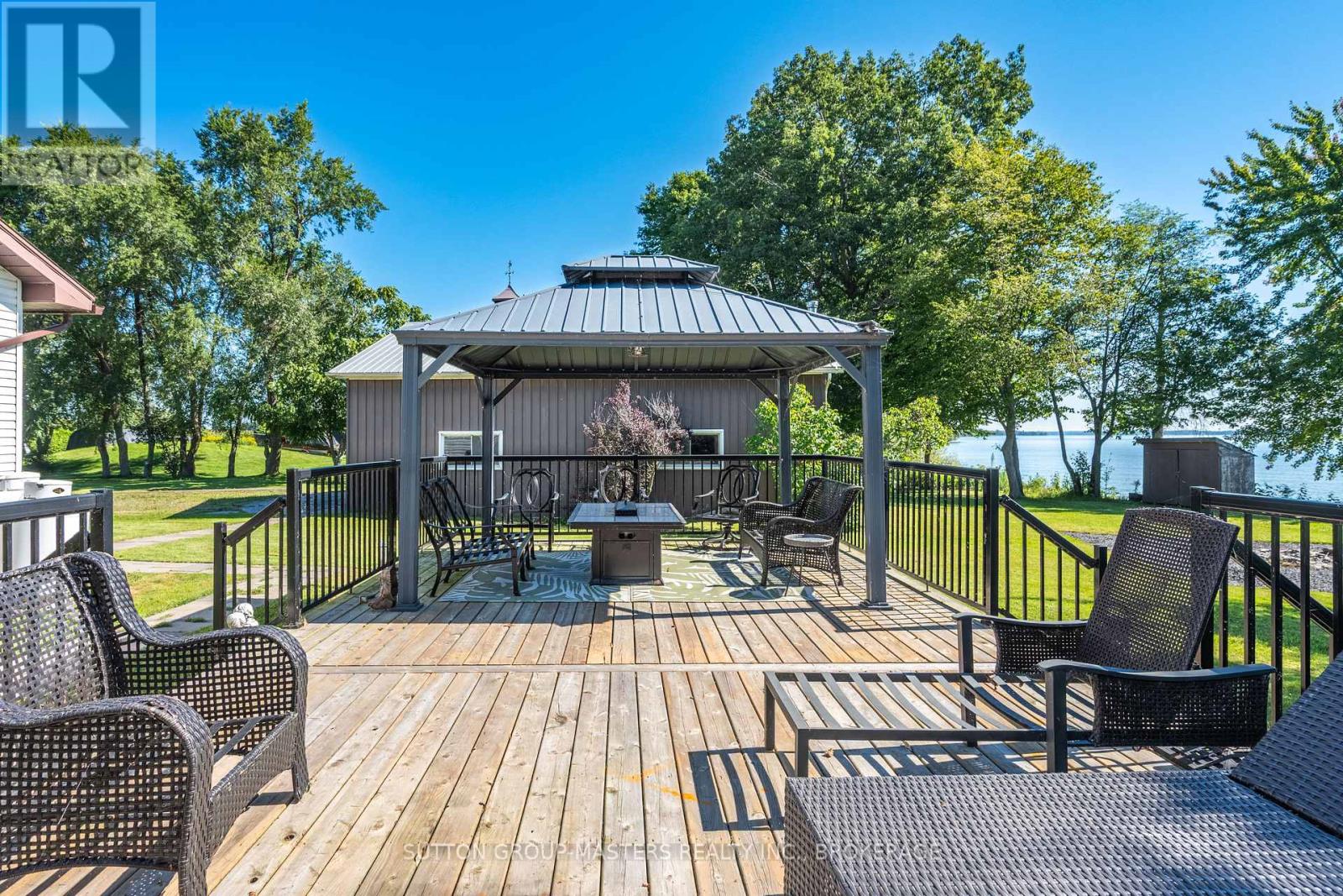 175 Pleasure Pt. Lane Property Photo 9