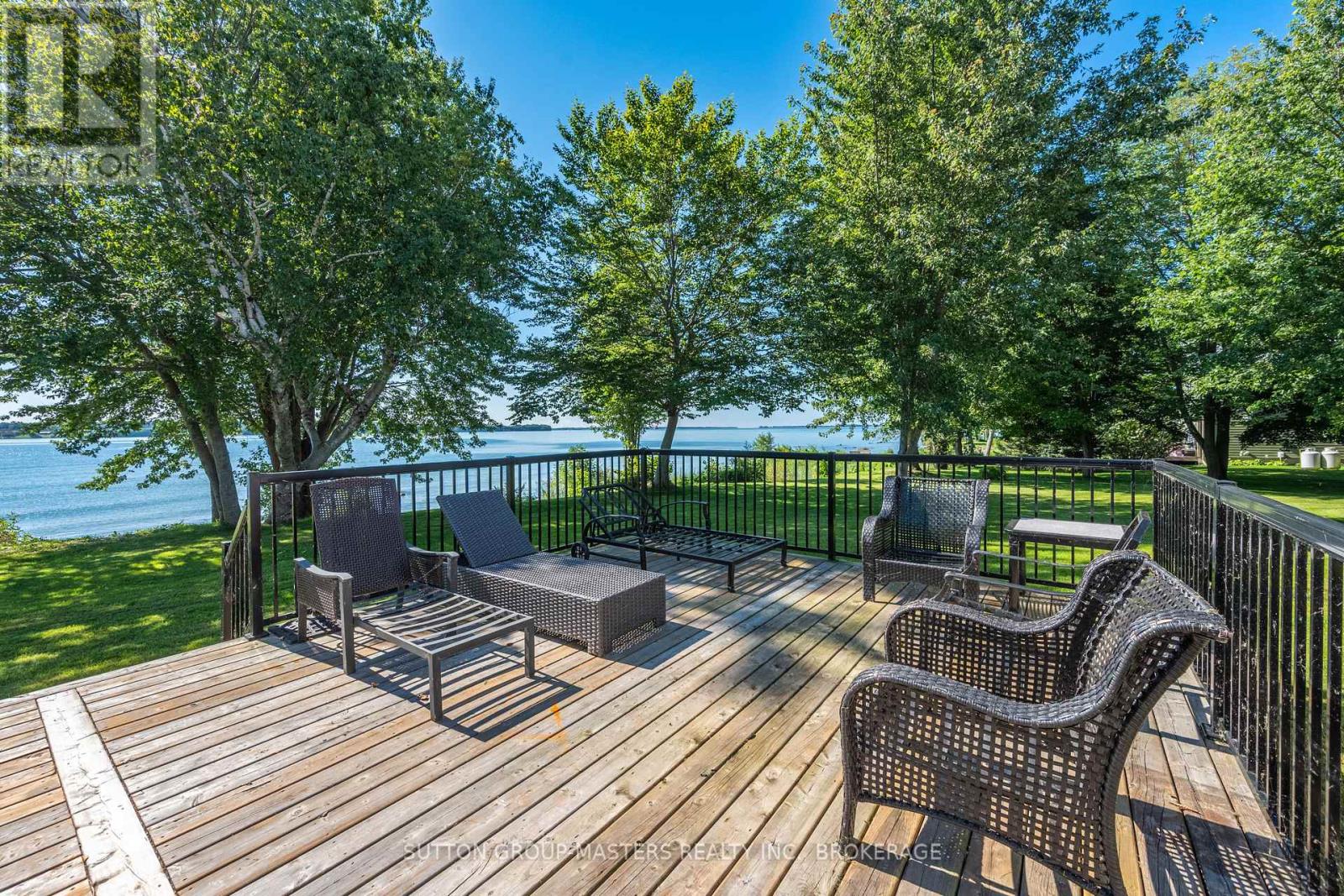 175 Pleasure Pt. Lane Property Photo 11