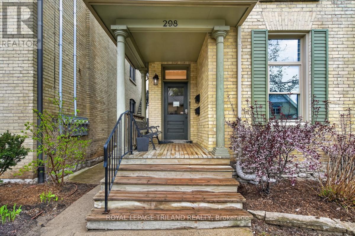 298 Hyman Street Property Photo 4