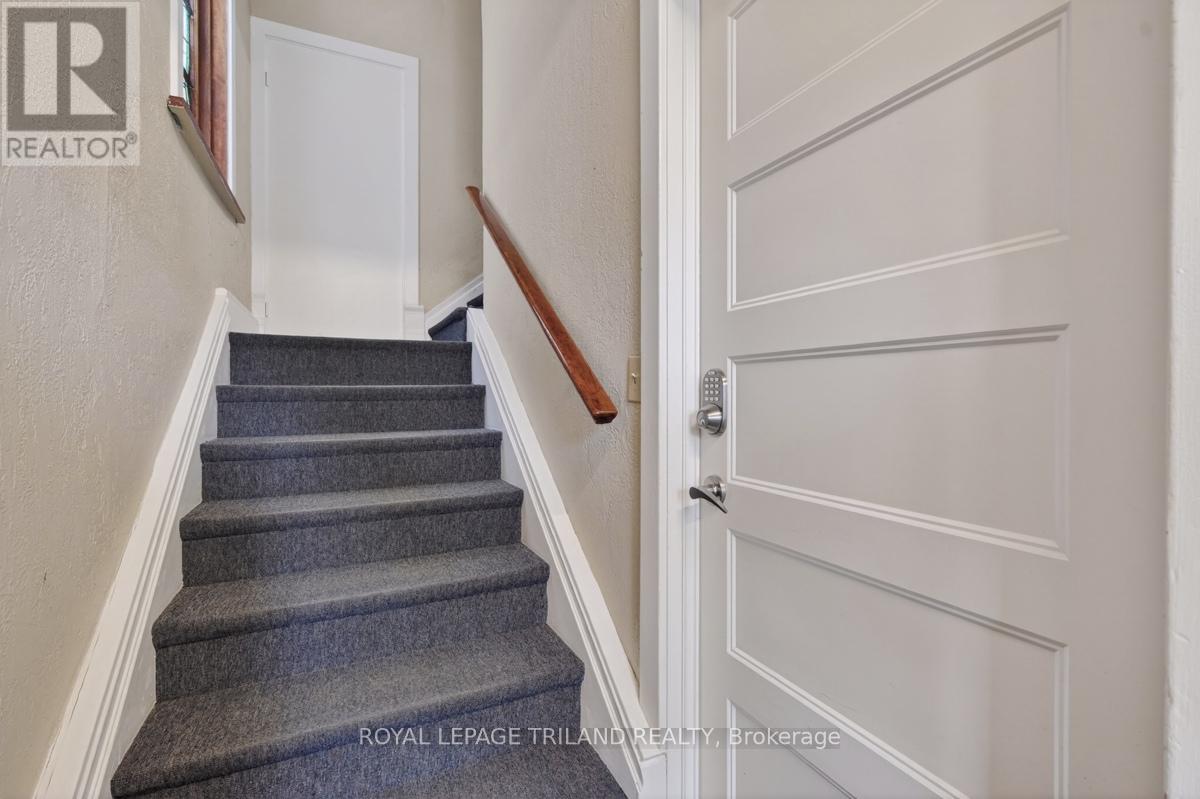 298 Hyman Street Property Photo 6