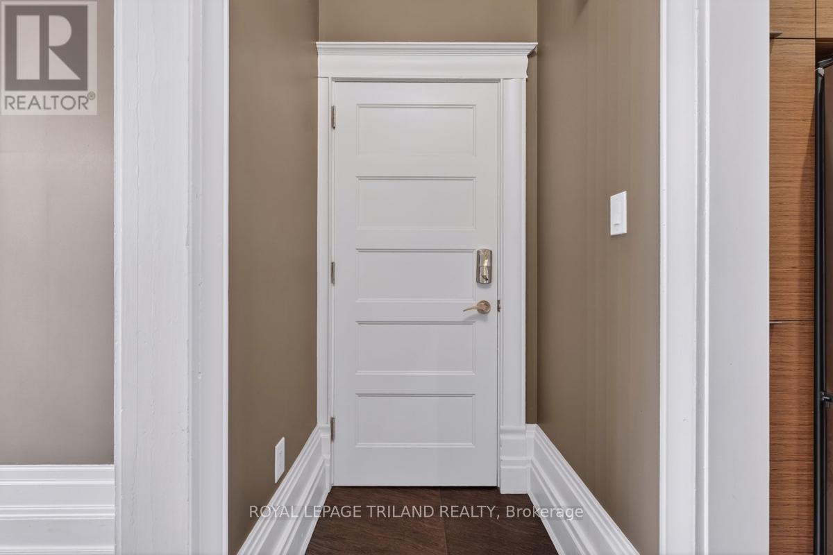298 Hyman Street Property Photo 7