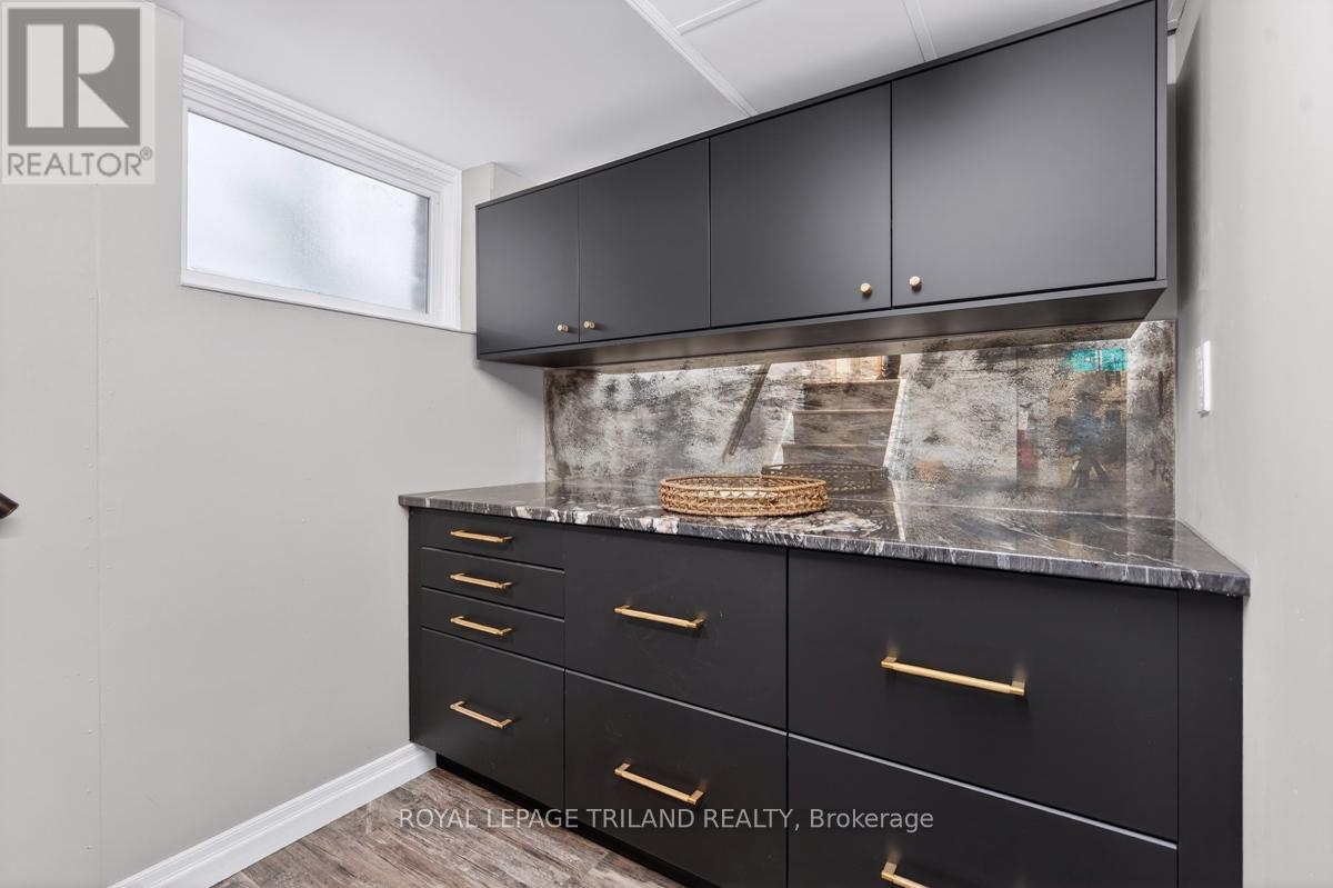 298 Hyman Street Property Photo 13