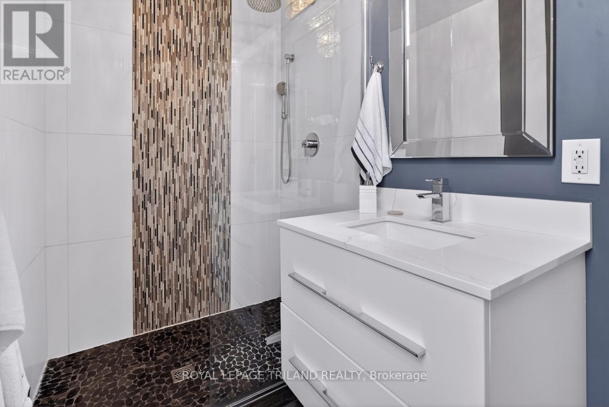 298 Hyman Street Property Photo 27