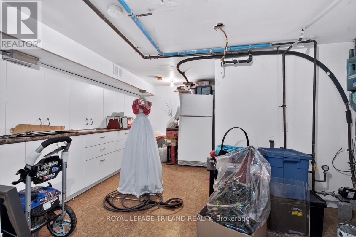 298 Hyman Street Property Photo 29