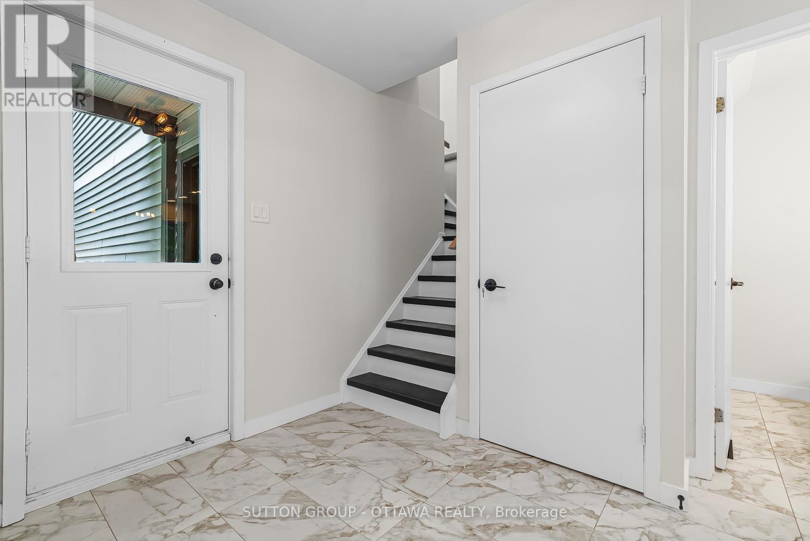 6651 Tooney Drive Property Photo 2