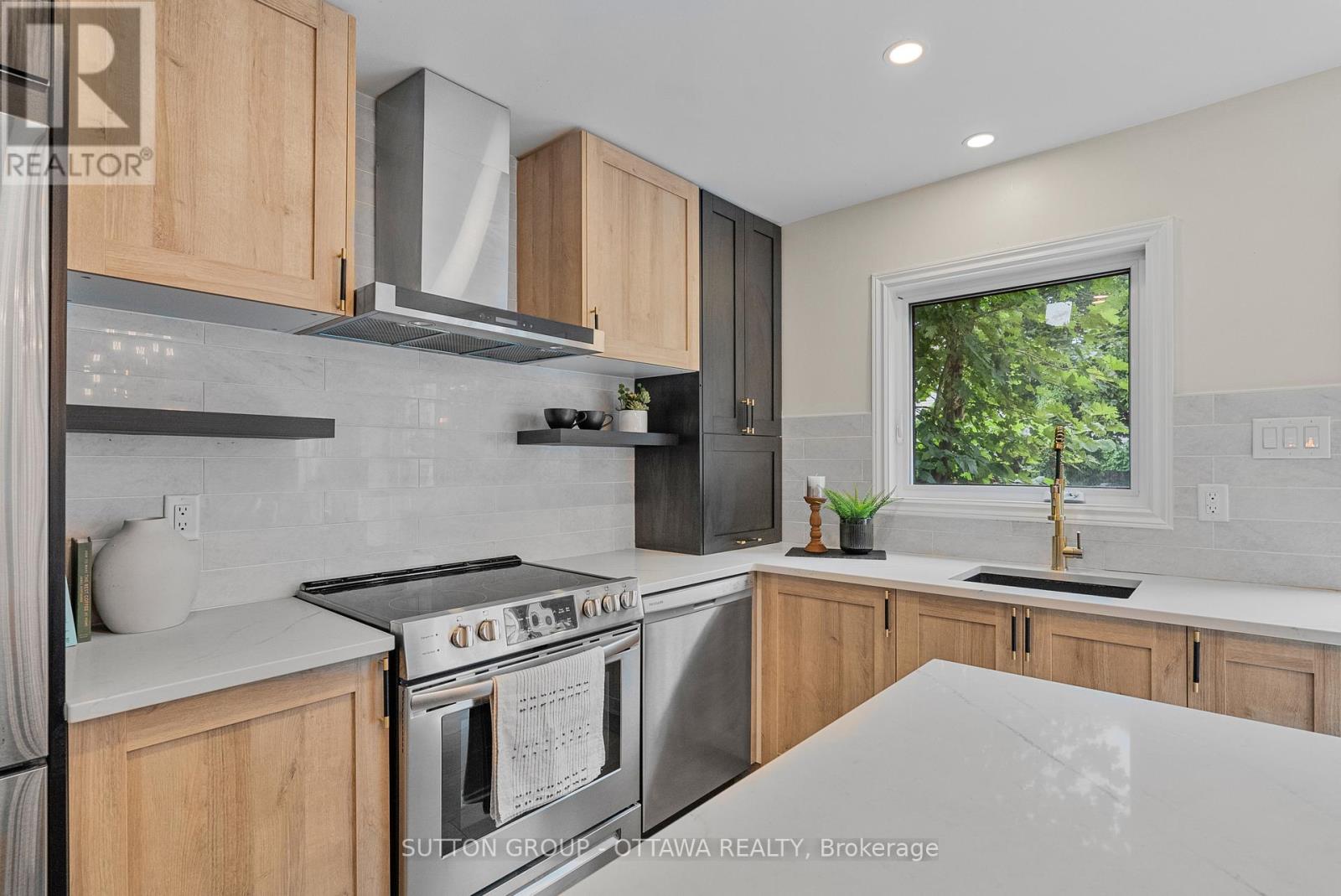 6651 Tooney Drive Property Photo 13