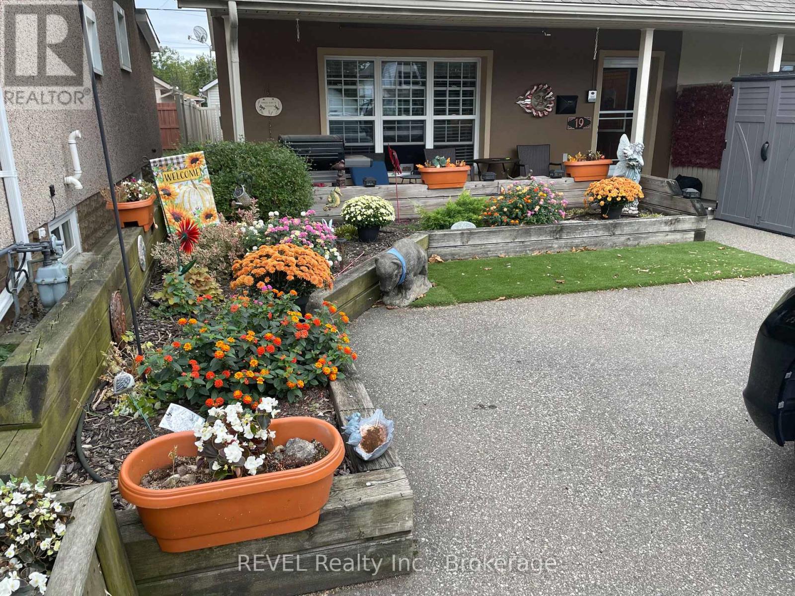19 Knoll Street Property Photo 5