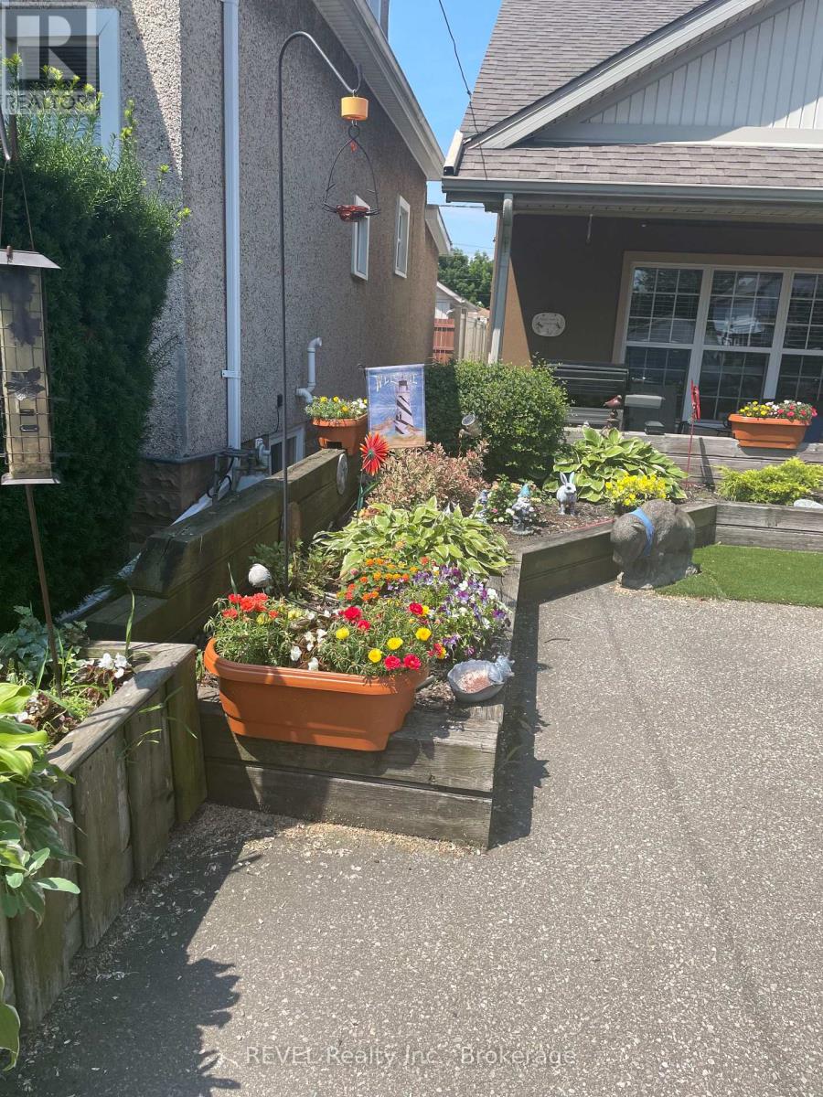 19 Knoll Street Property Photo 6