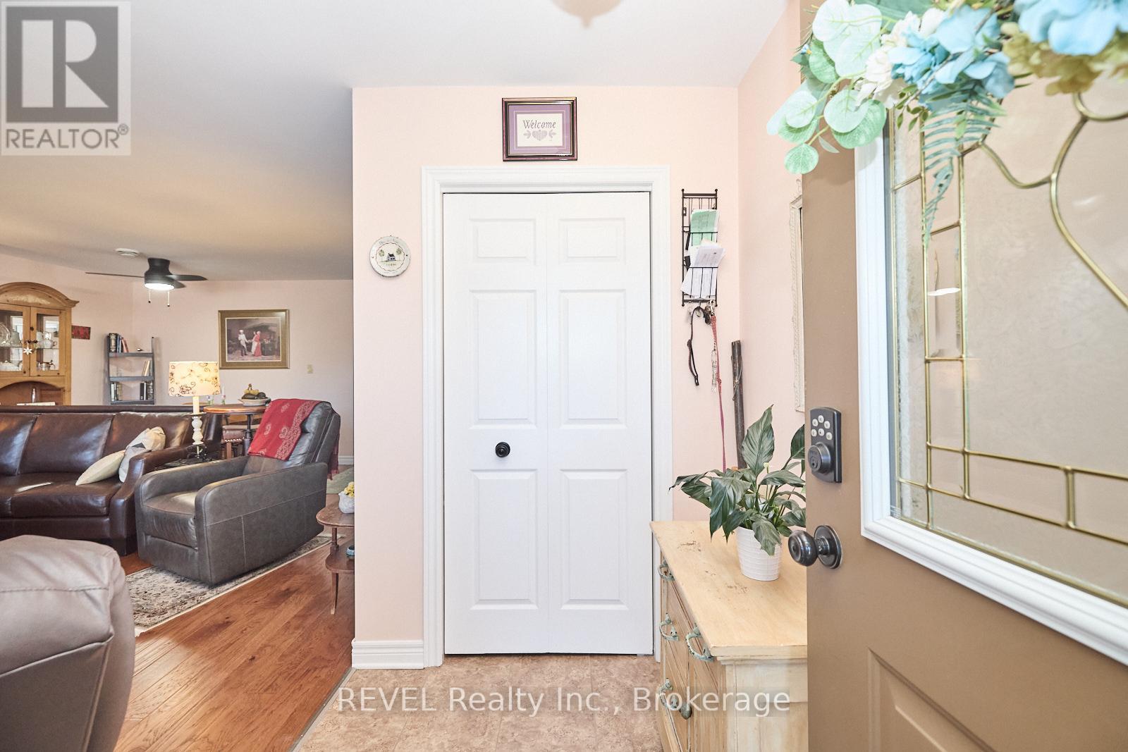 19 Knoll Street Property Photo 10