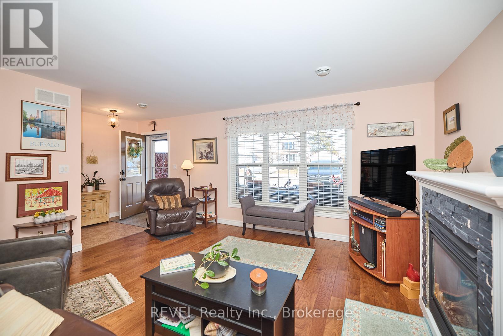 19 Knoll Street Property Photo 14