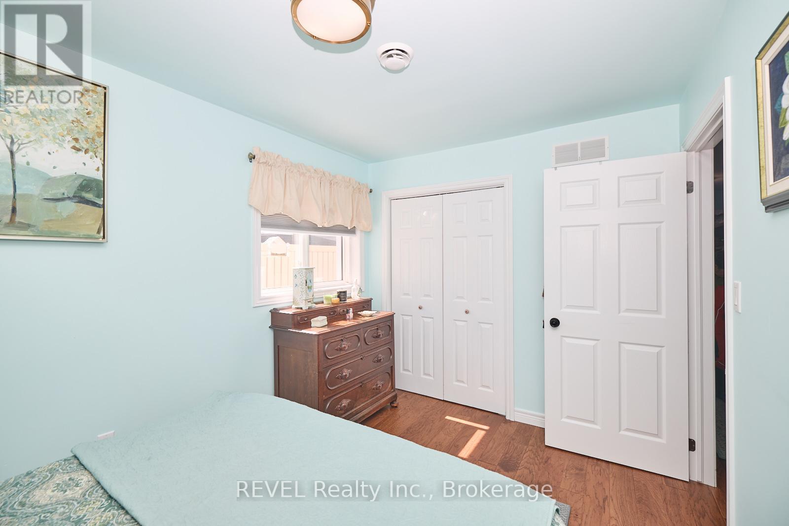 19 Knoll Street Property Photo 23