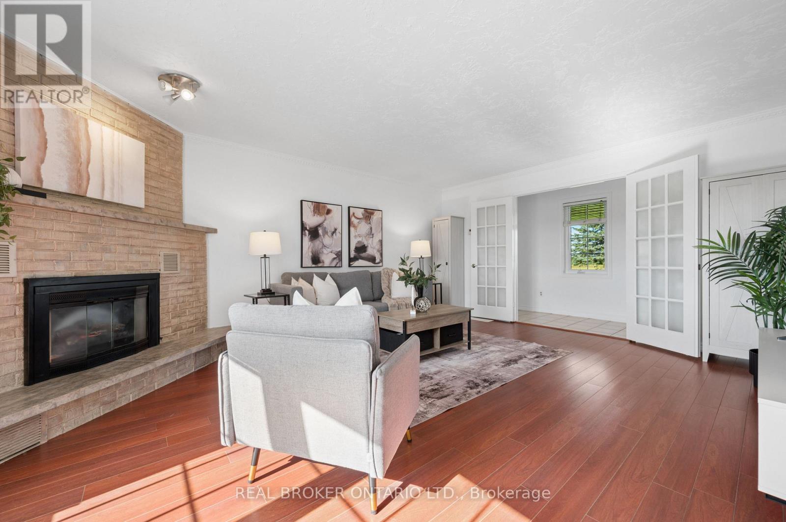 1049 Sheffield Road Property Photo 13