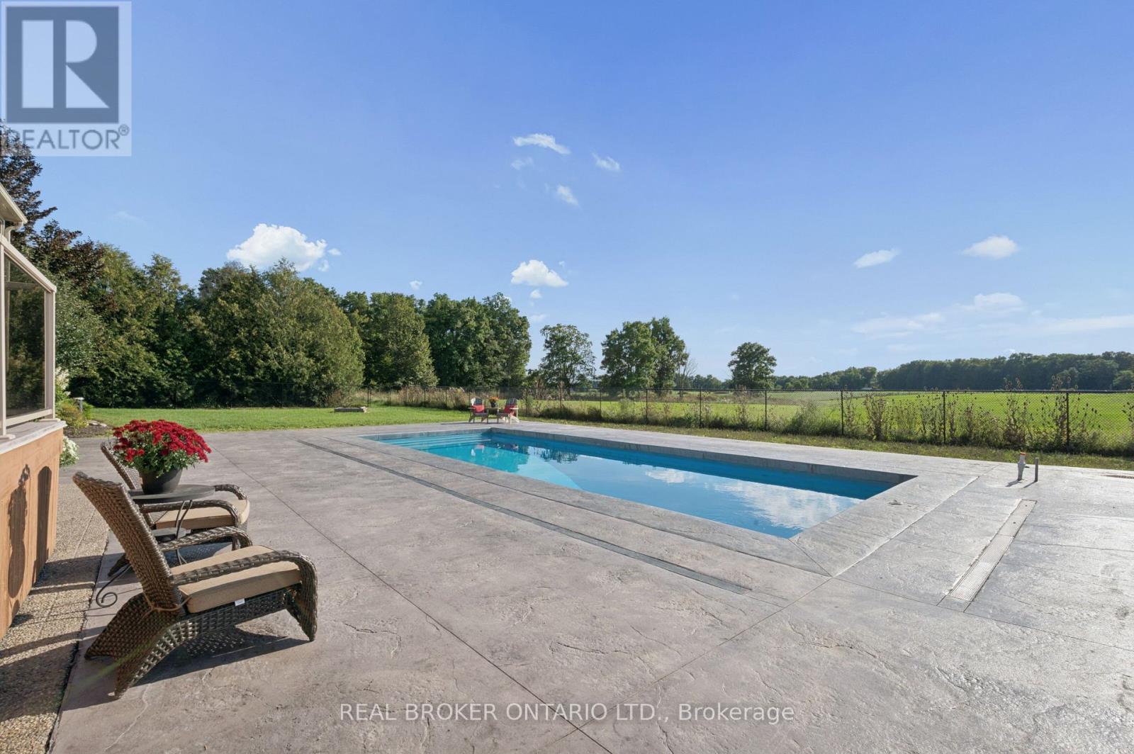 1049 Sheffield Road Property Photo 35