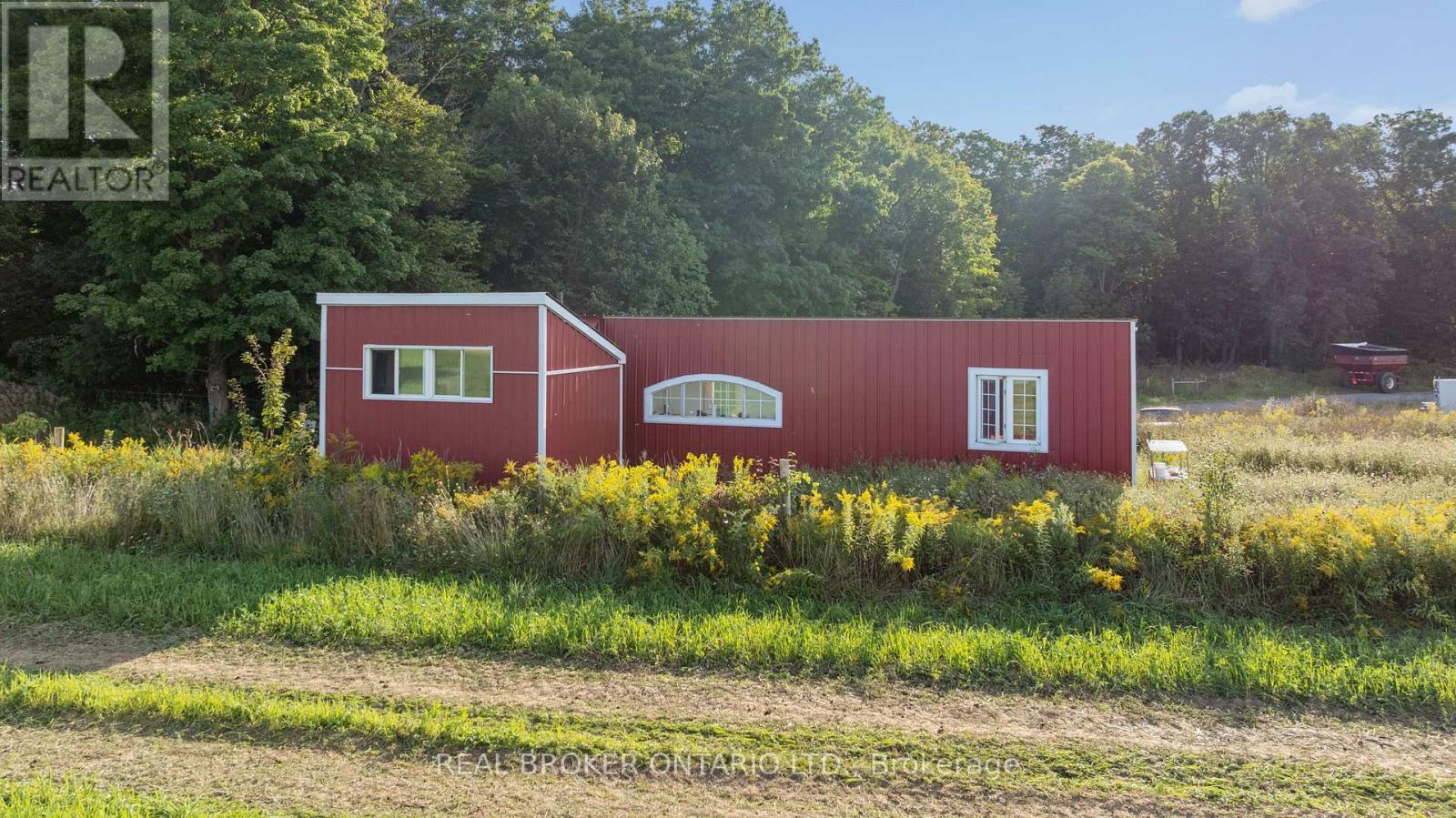 1049 Sheffield Road Property Photo 40