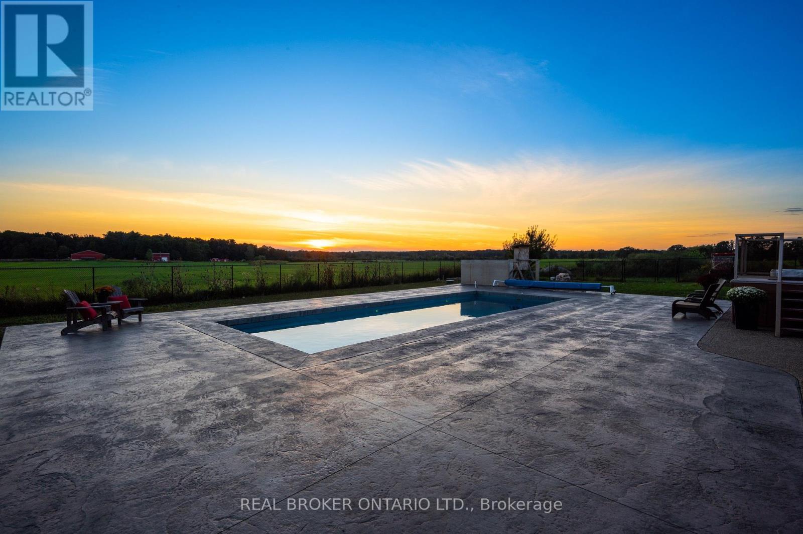 1049 Sheffield Road Property Photo 45