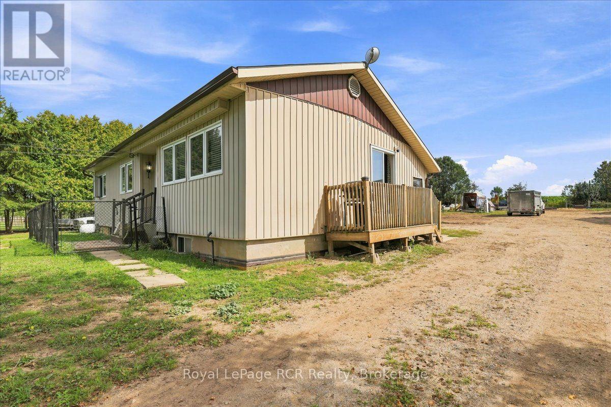 151601 Southgate Sideroad 15 Property Photo 5