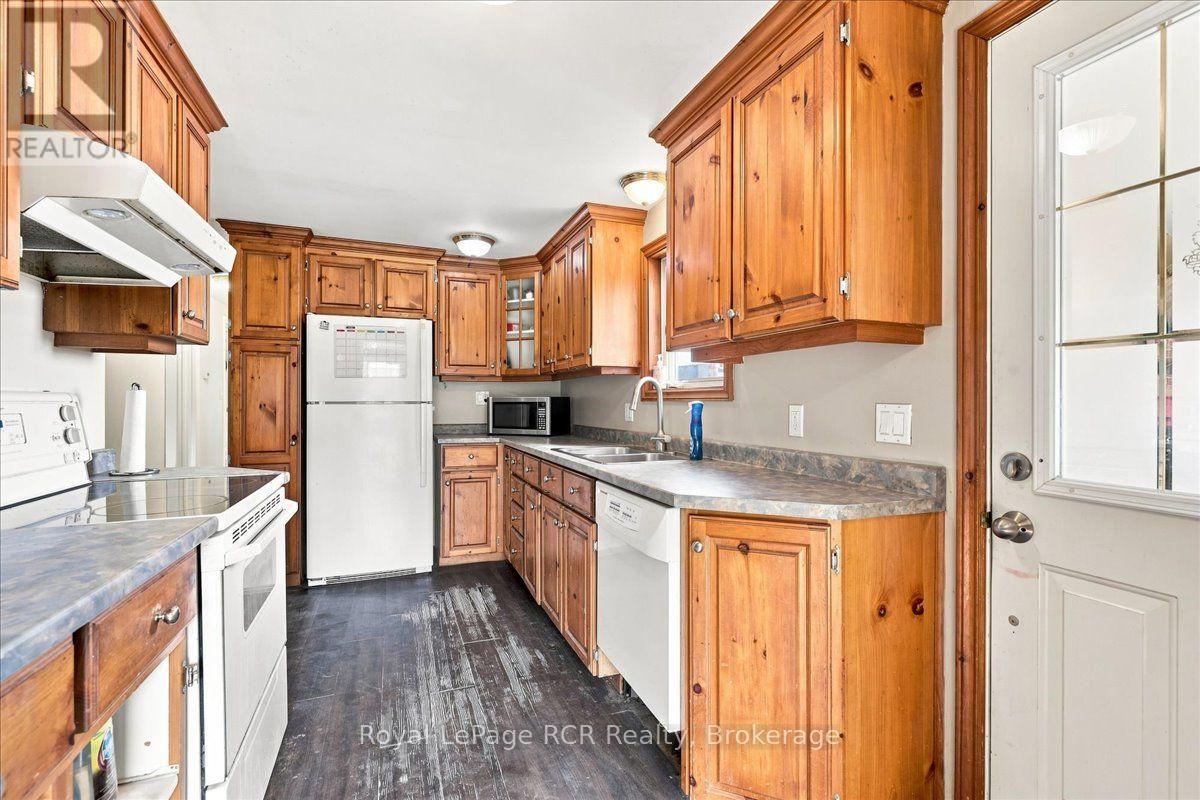 151601 Southgate Sideroad 15 Property Photo 12