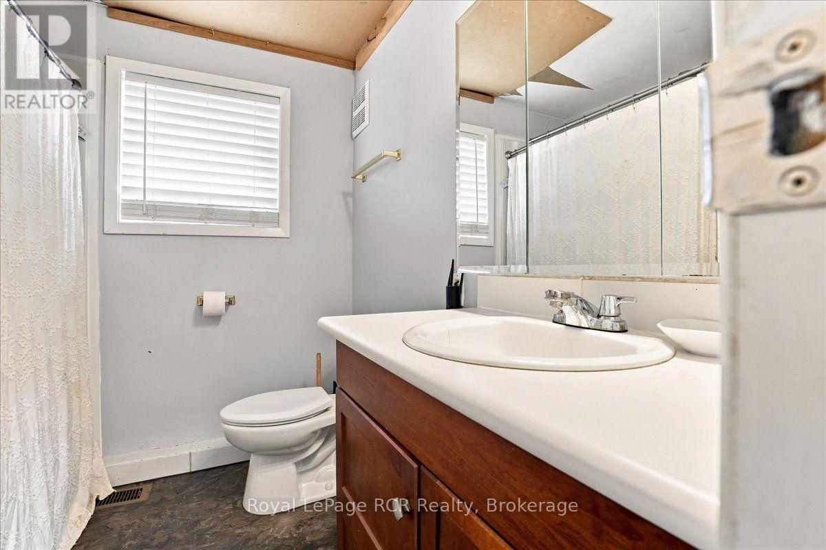 151601 Southgate Sideroad 15 Property Photo 18