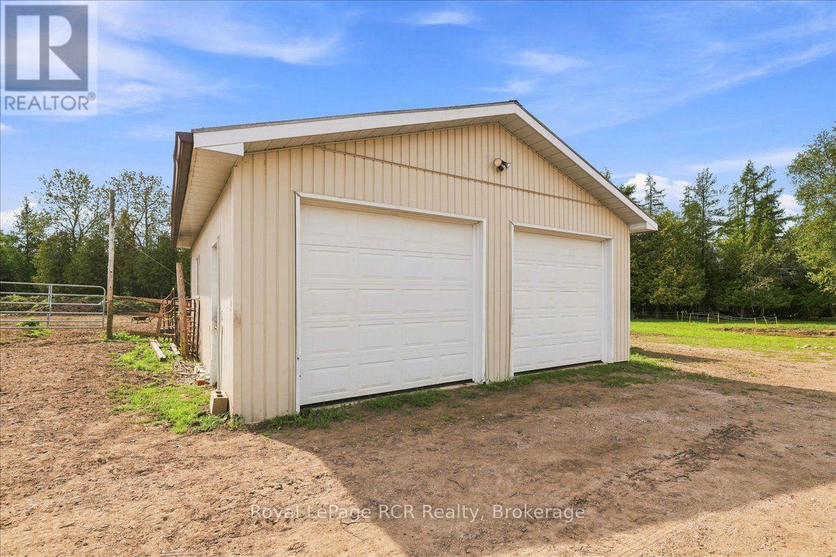 151601 Southgate Sideroad 15 Property Photo 27