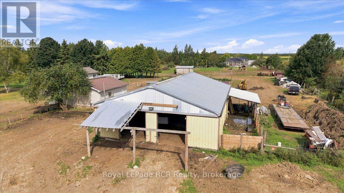 151601 Southgate Sideroad 15 Property Photo 42