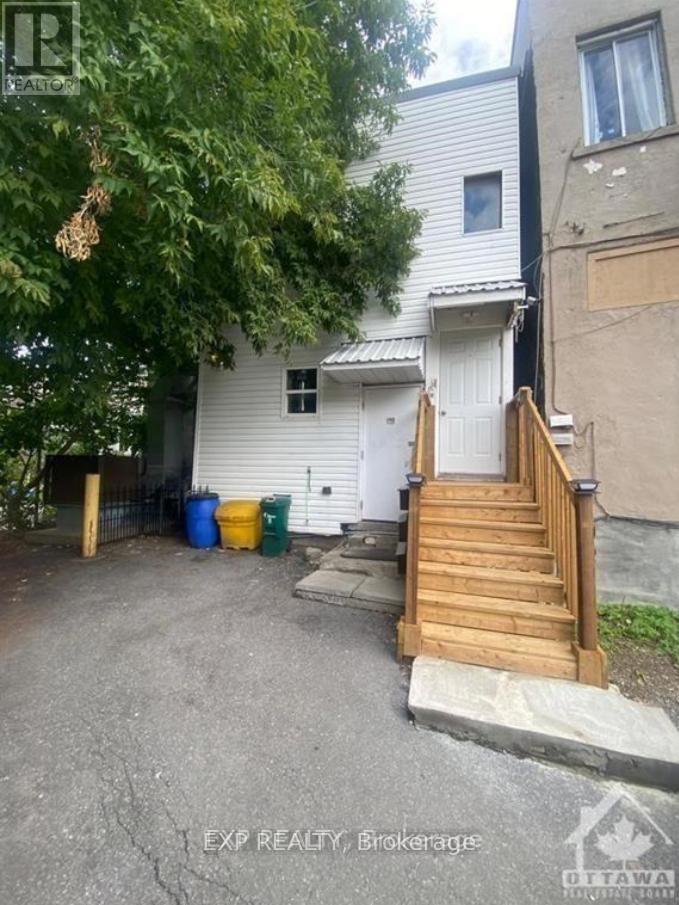 1079 Wellington Street W Property Photo 3