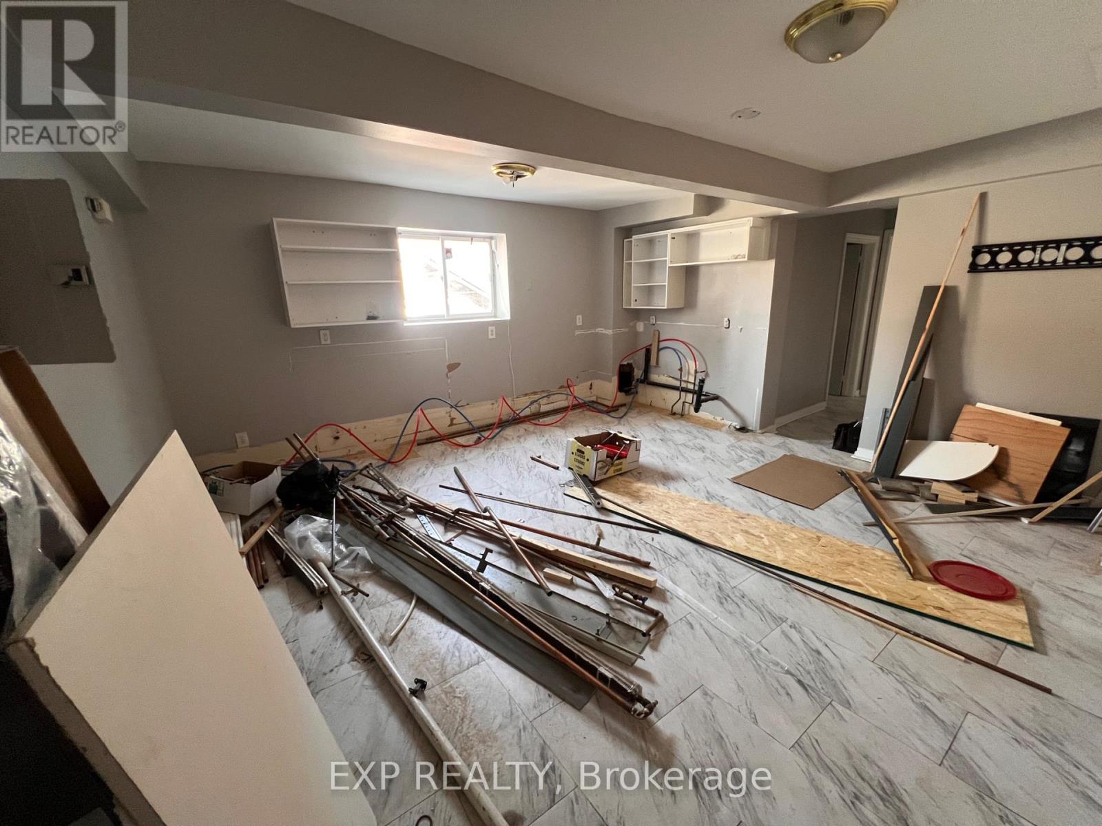 1079 Wellington Street W Property Photo 21
