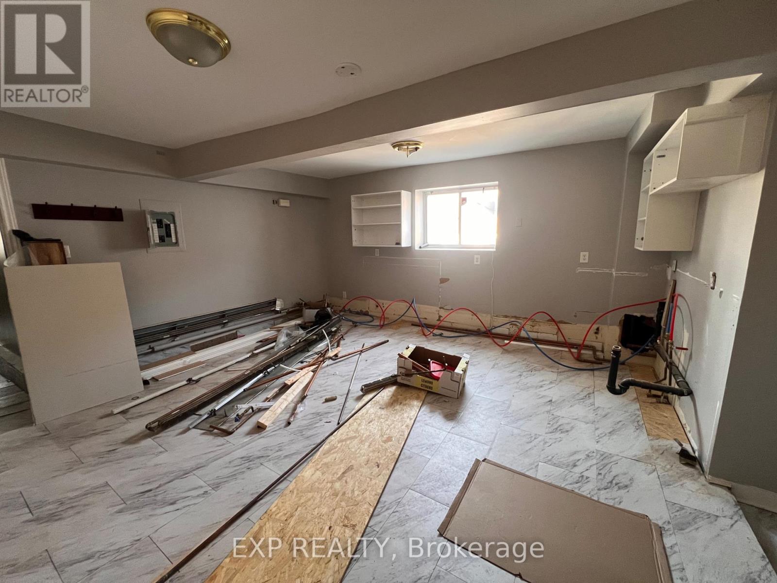 1079 Wellington Street W Property Photo 22