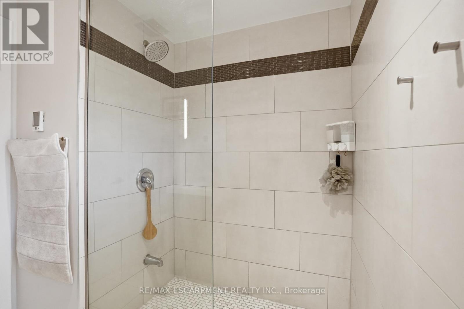 81 Thomson Drive Property Photo 43