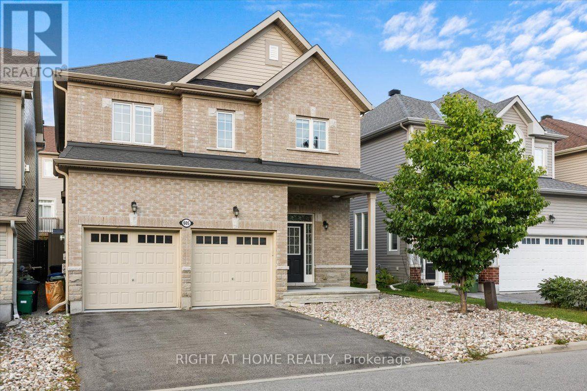 605 Silver Spruce Way Property Photo 2