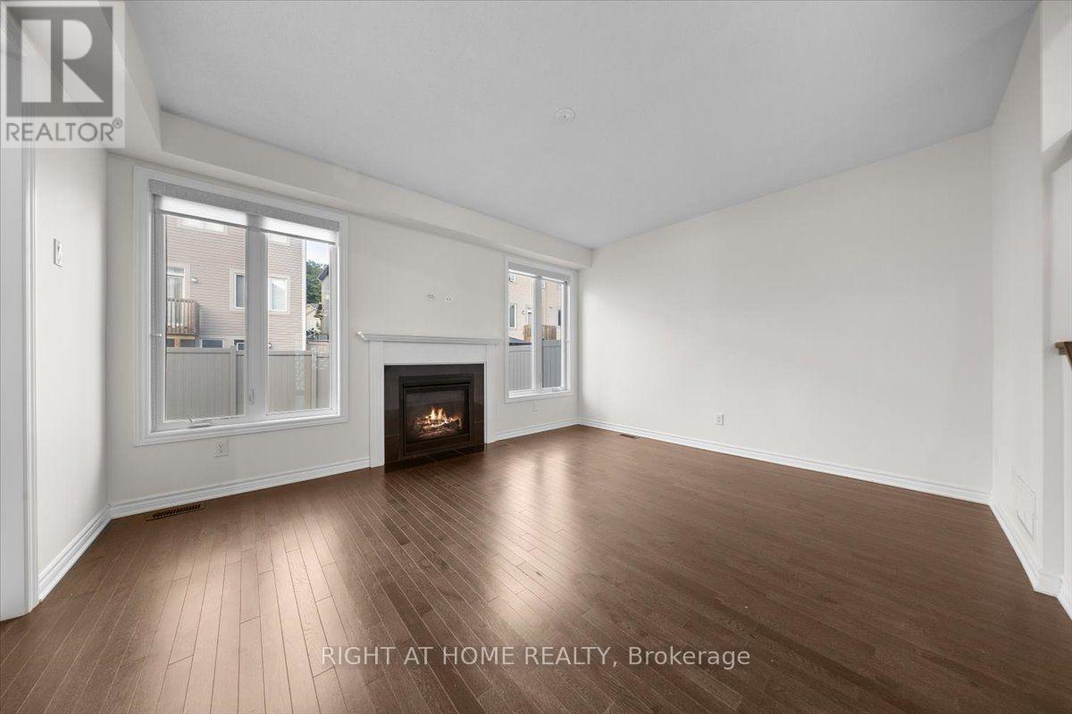 605 Silver Spruce Way Property Photo 9