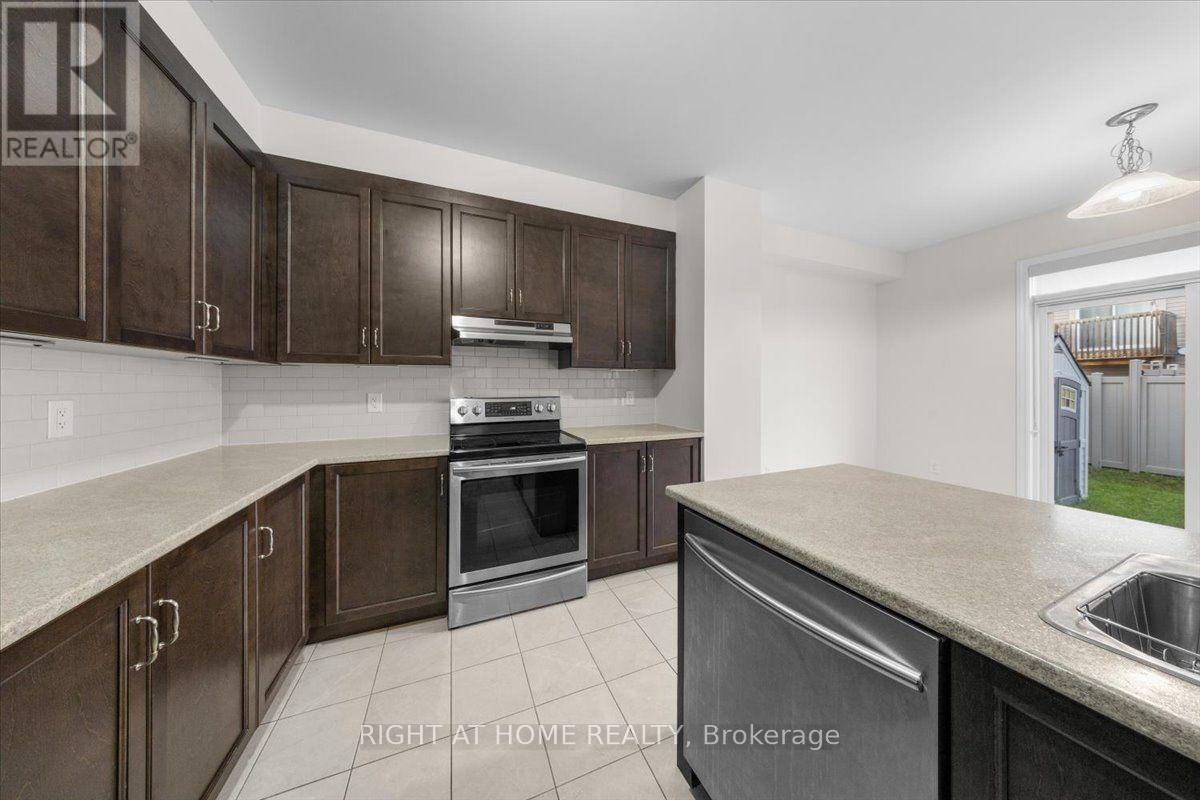 605 Silver Spruce Way Property Photo 16