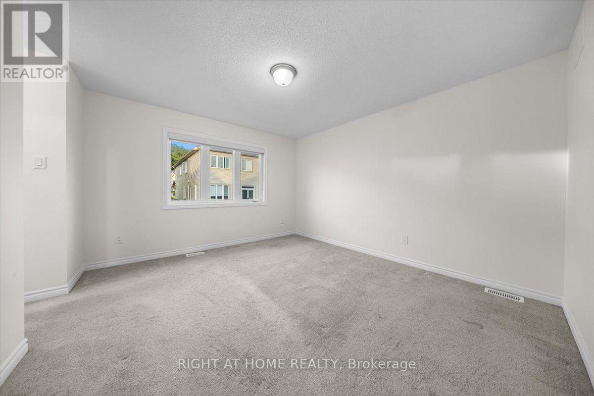 605 Silver Spruce Way Property Photo 21