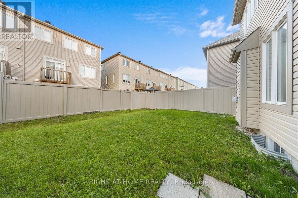 605 Silver Spruce Way Property Photo 32