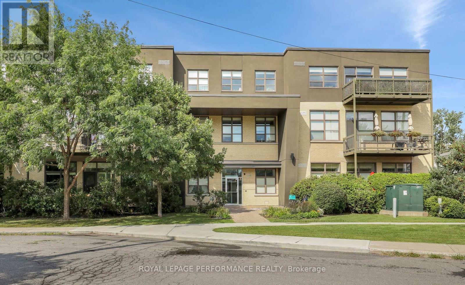 117 - 345 St. Denis Street Property Photo 1
