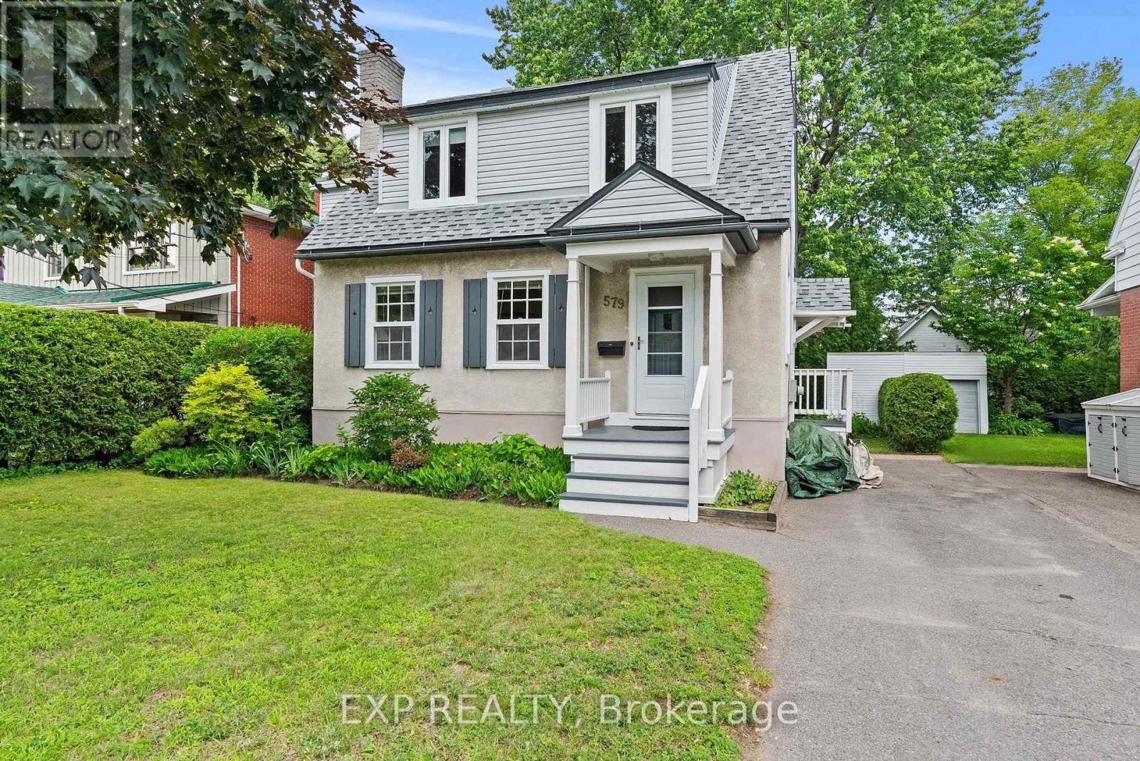 579 BROADVIEW AVENUE