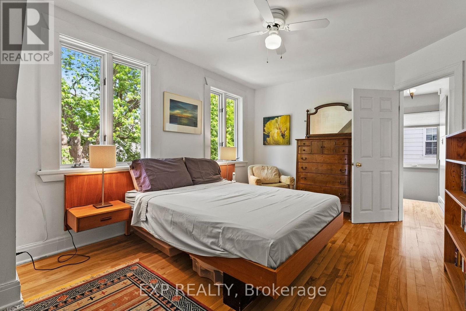 579 Broadview Avenue Property Photo 22