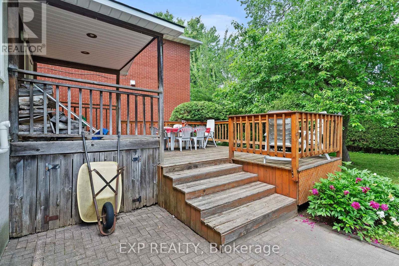 579 Broadview Avenue Property Photo 38