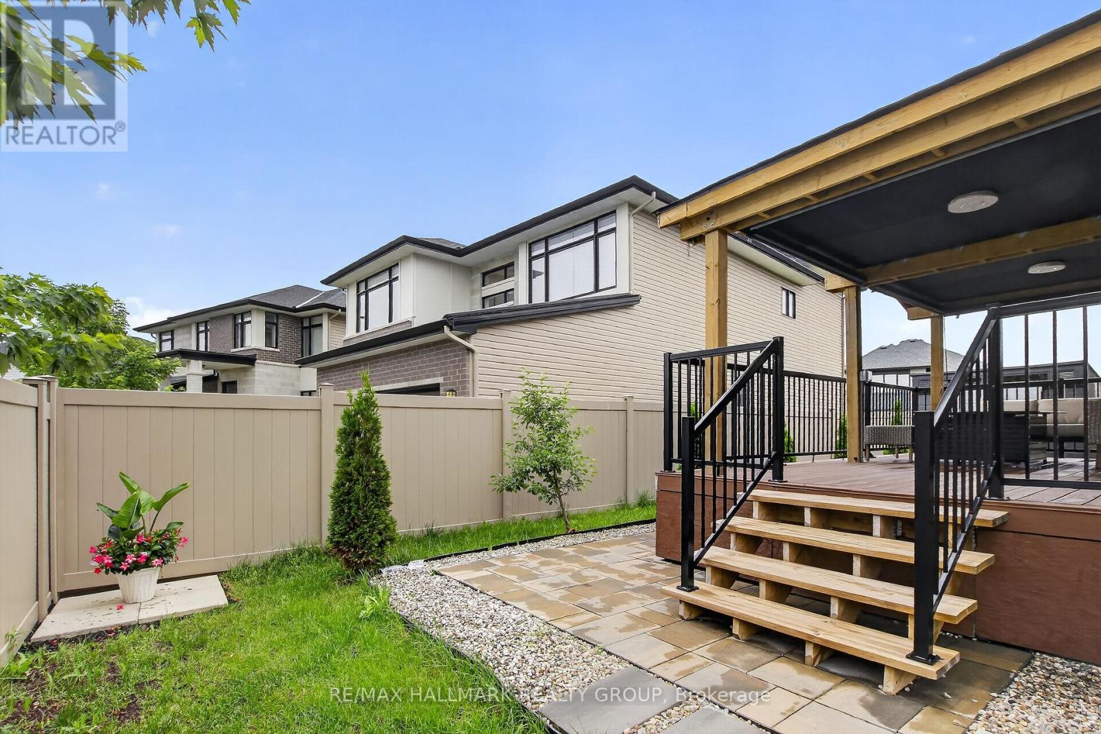 341 Serenade Crescent Property Photo 27