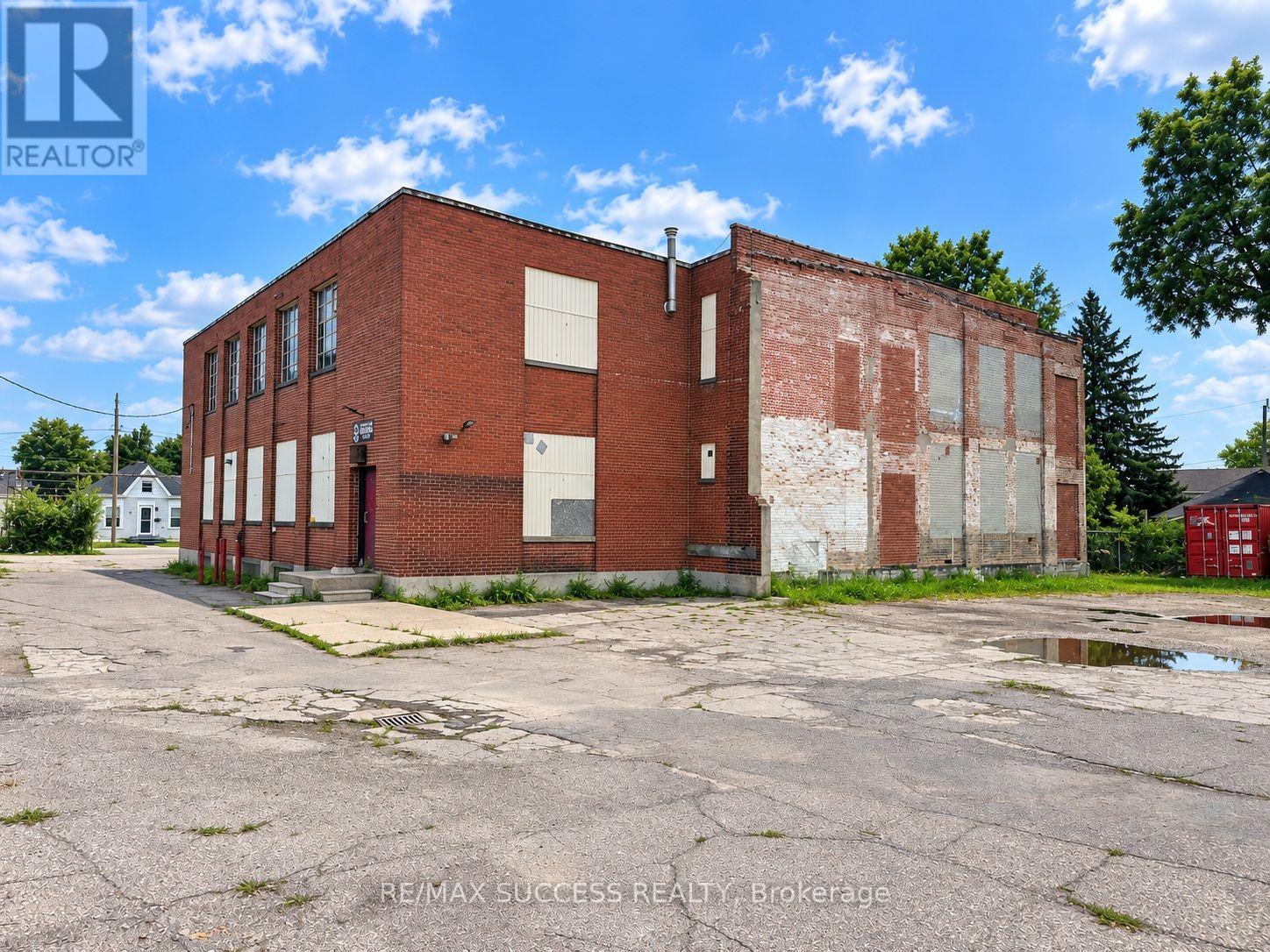 15 Webling Street Property Photo 3